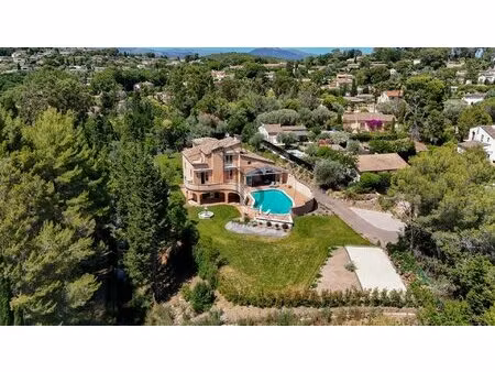 mougins - grande villa à pied des commerces