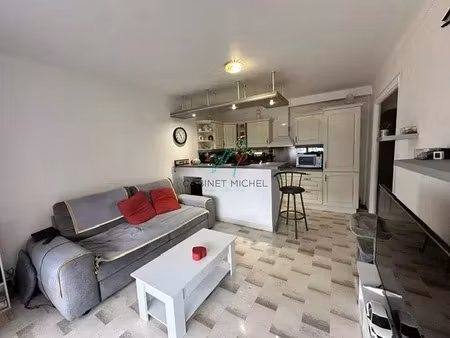 vente appartement 2 pièces 51 m² grasse (06130)