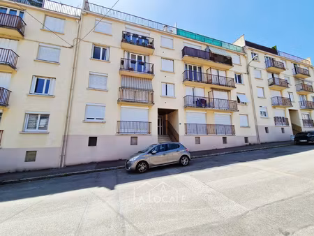 studio de 28 18 m2 avec balcon et parking privatif résiden