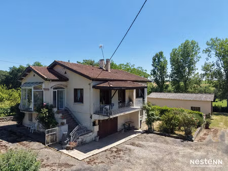 a vendre maison de 90 m² sur sous-sol de 90 m² avec jardin et hangar de 100 m² à condom