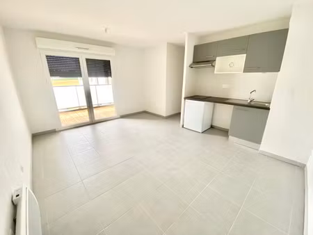 location appartement 2 pièces 43m² pechabou 31320