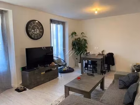 location appartement 2 pièces 46 m² à cagnes-sur-mer (06800)