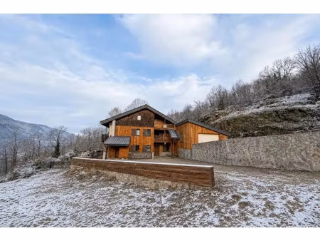 vente maison 11 pièces 500 m² ax-les-thermes (09110)