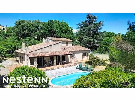 maison 5 pièces avec piscine et jardin arboré