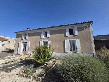 achat maison 6 pièces 130m² loire sur nie 17470