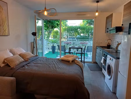 location appartement 1 pièce 27 m² à pontoise (95000)