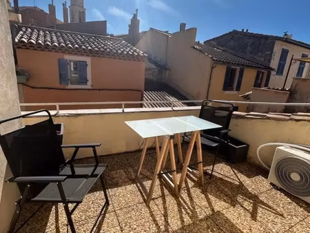 appartement à louer 1 pièce 23.36 m² - martigues (13) - 460€