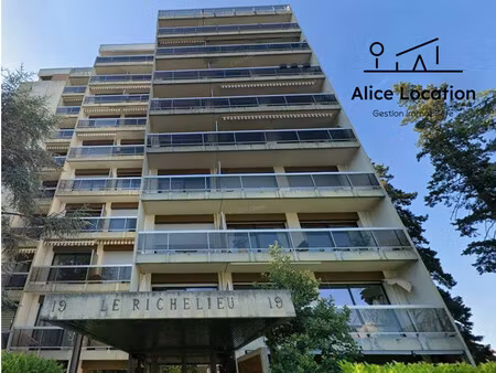 location parking thonon les bains 74200