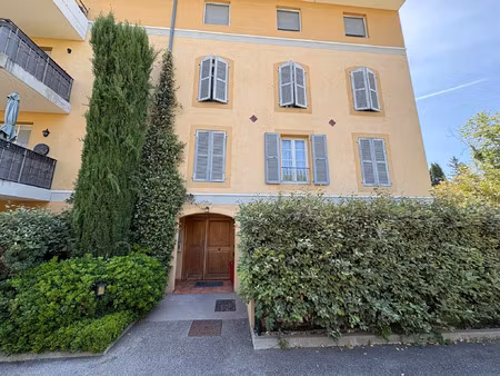 vente appartement 2 pièces 33 m² aix-en-provence (13090)