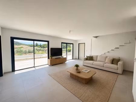 location maison 5 pièces 127 m² à ventabren (13122)