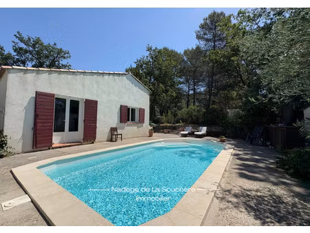 fuveau  villa 136 m² au cœur de la forêt avec piscine et dépendance.