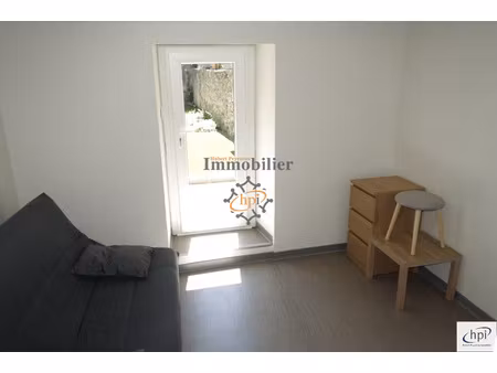 location appartement meublé de type 1 bis avec jardin saint