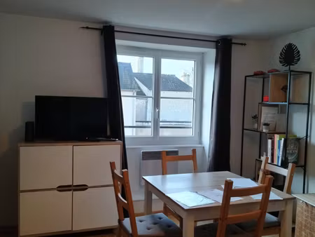 f2 duplex  rue royale
