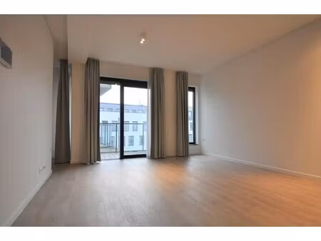 pico bello service flat (nieuwbouw) in een prachtige groene omgeving.