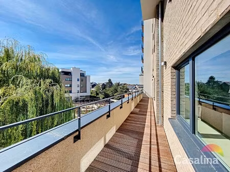 prachtig appartement met mooi terras  gebouw van 2022.