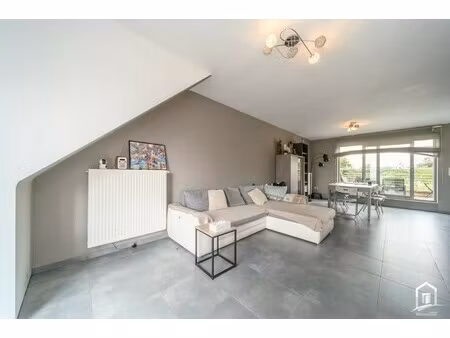 duplex appartement met 2 slaapkamers te lede