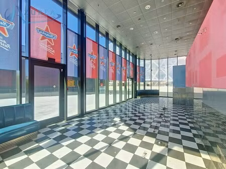 location commerce nice 06200 722m²