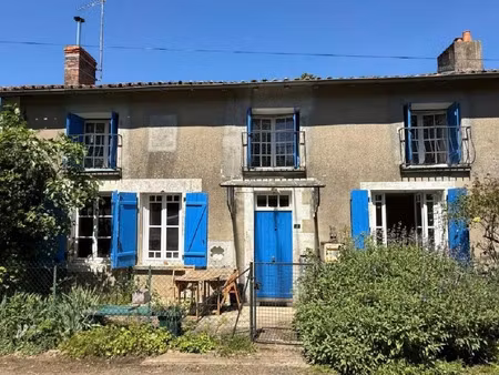vente maison 4 pièces 110 m² ruffec (16700)