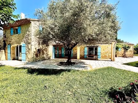 maison en pierre de 171 m² à saint-restitut