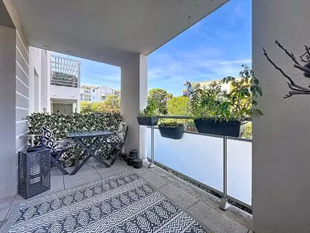 grabels - t3 54 m² avec terrasse sans vis-à-vis et parking