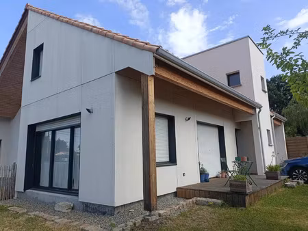 location maison 4 pièces 96 m2 à vertou