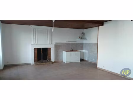 maison de bourg t4- brizambourg