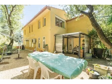 maison de 4 pièces de 222 m² à vailhauquès