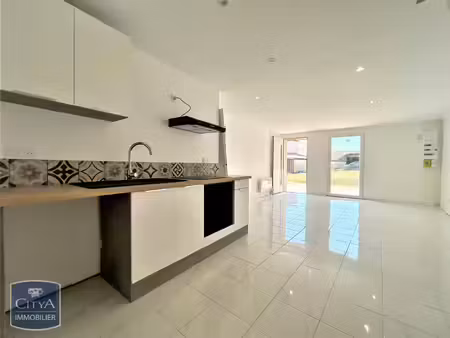 location maison 3 pièces 64m² lussac 33570