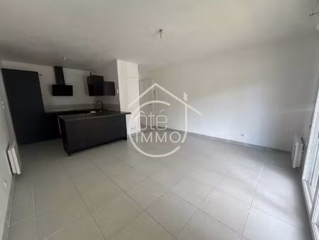 location appartement 3 pièces 55m² bergerac 24100