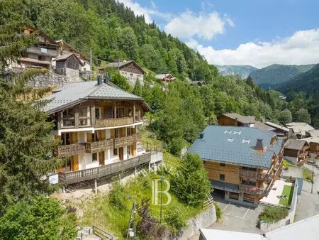 chalet de 230 m² totale - 209 m² habitable - morzine - 6 chambres principales avec salle..