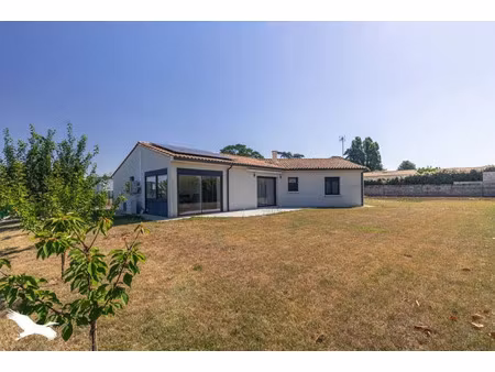 vente maison 5 pièces 104 m² tonnay-charente (17430)