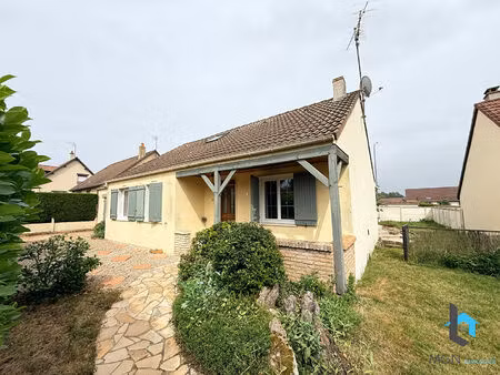 maison courville sur eure