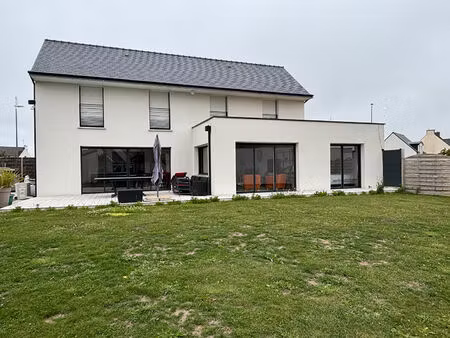 location maison 4 pièces 122m²