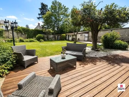 (95450) avernes - maison de village 8 pièce(s) 225 m2  5 chambres  jardin