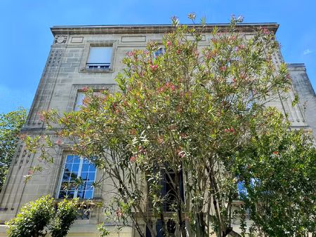 appartement t4 en duplex de 115.27m2 + garage + jardinet