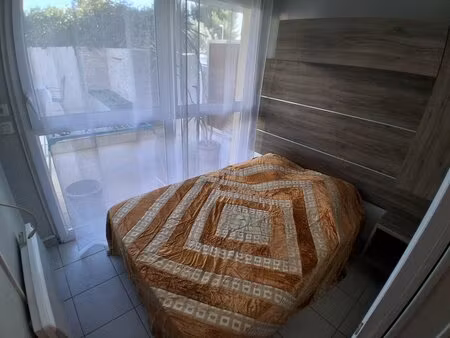 grand t1 bis en rez de jardin la ciotat