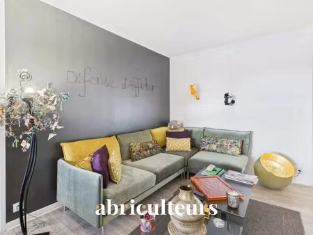 appartement t3 traversant de 74 m² avec terrasse et vue dégagée à deux pas des plages du..