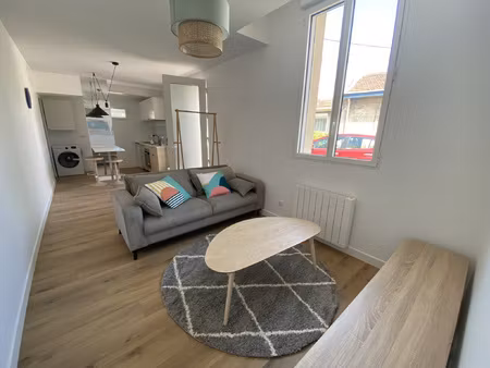 merignac  allée pistres  appartement rénové t2 meuble à lou