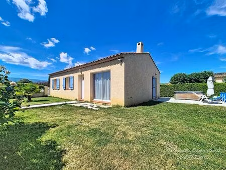 maison de plain-pied avec garage et jardin