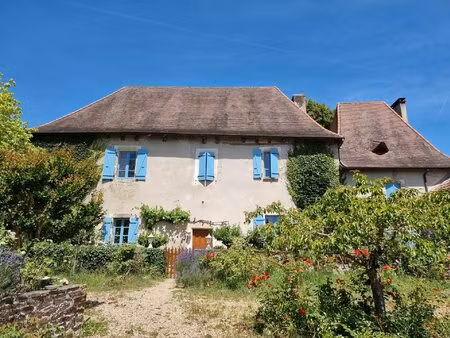 manoir historique situé sur 37 ha/92 acres