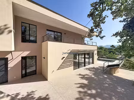 villa d'architecte à ossature bois piscine  vue dégagée et prestations d'exception aux...