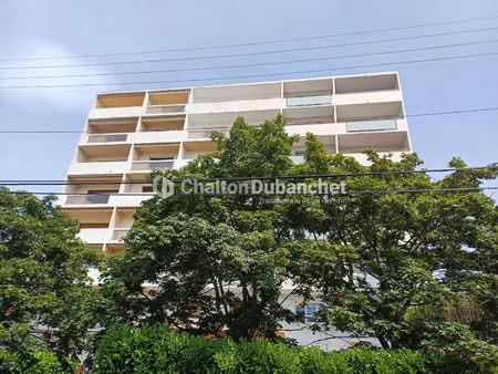 roanne - appartement t2 47.7m² avec garage