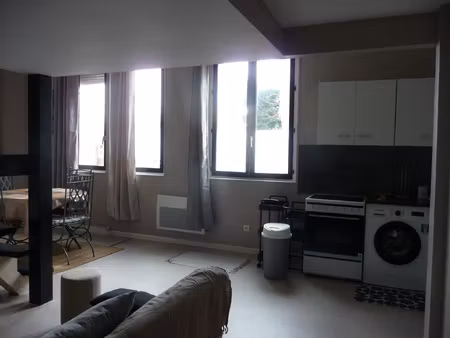 montrond les bains proche gare appartement meuble avec cave