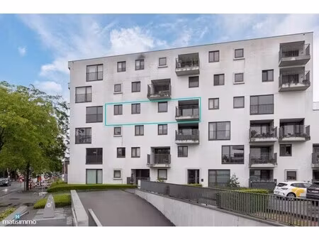 instapklaar appartement met 2 slaapkamers nabij het centrum van bilzen