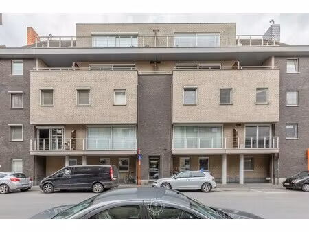 appartement te koop in sint-niklaas met 2 slaapkamers