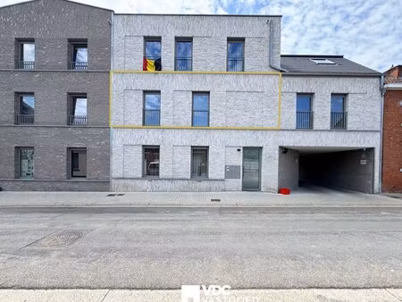 nieuwbouwappartement met terras en autostaanplaats nabij centrum tongeren