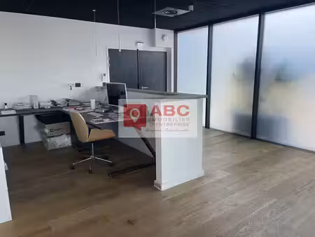 location bureaux mauguio 34130 178m²