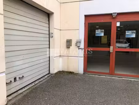 vente local d’activités 283m²