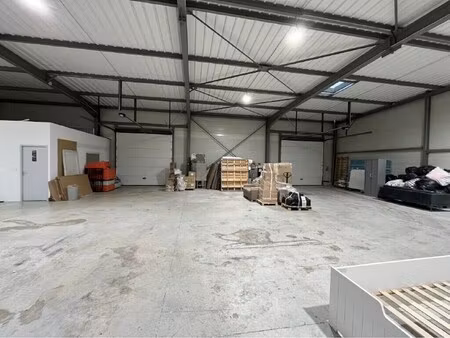 location entrepôt gallargues-le-montueux 30660 430m²