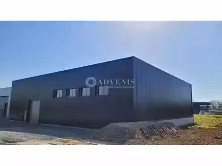 location local d’activités 1620m²
